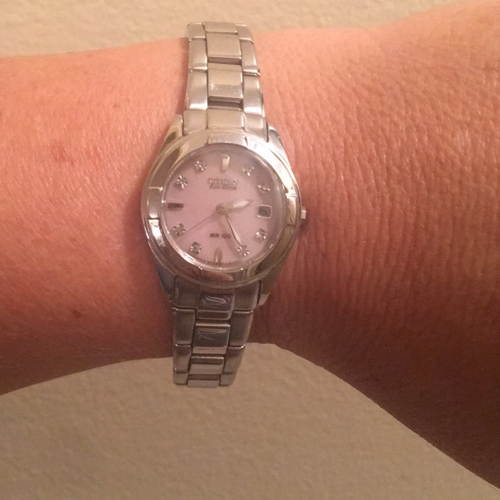 Citizens Eco Drive Breast Cancer watch - Picture 6 of 6